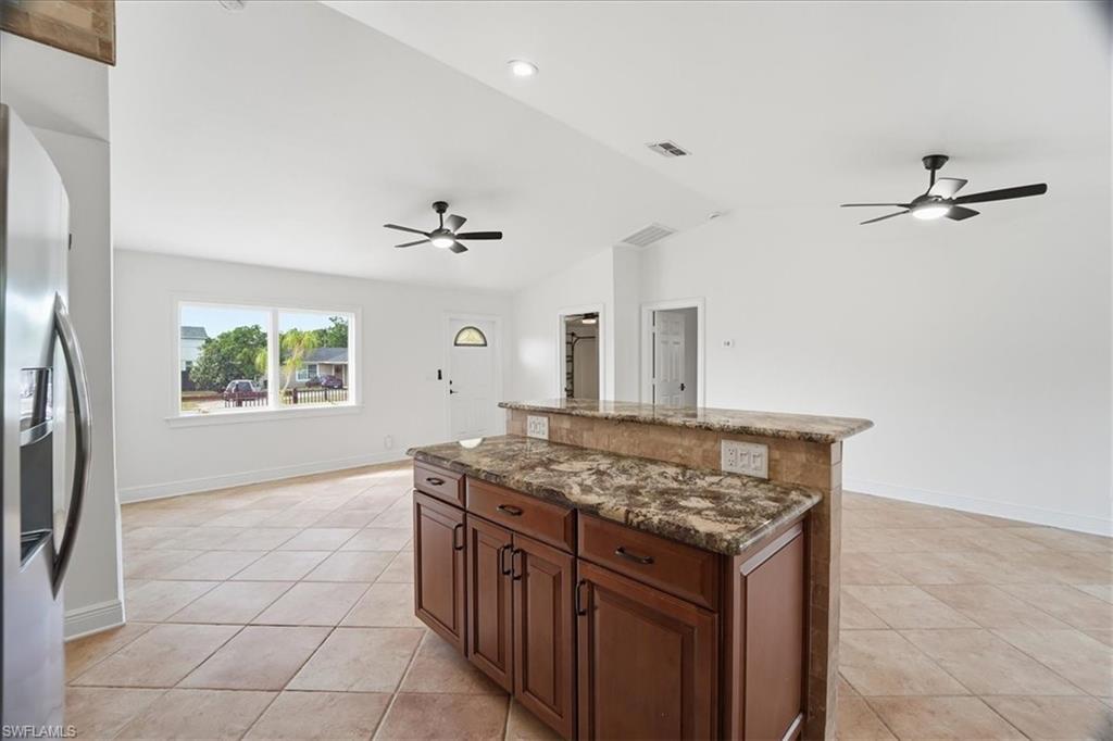 SAN CARLOS PARK - Residential