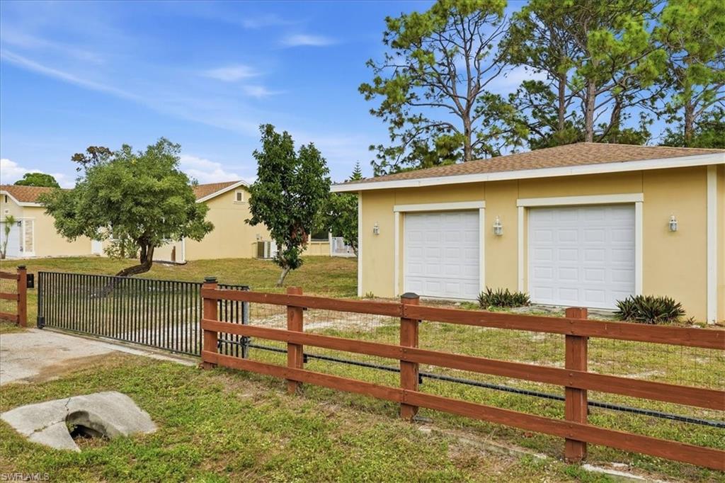 SAN CARLOS PARK - Residential