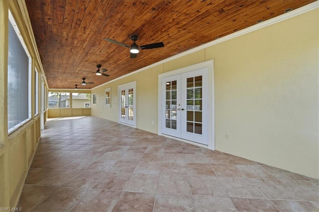 SAN CARLOS PARK - Residential