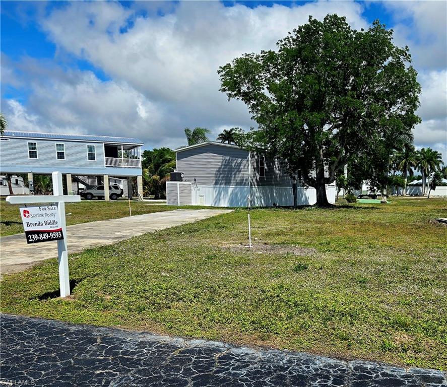 PLANTATION ESTATES MOBILE HOME - Land