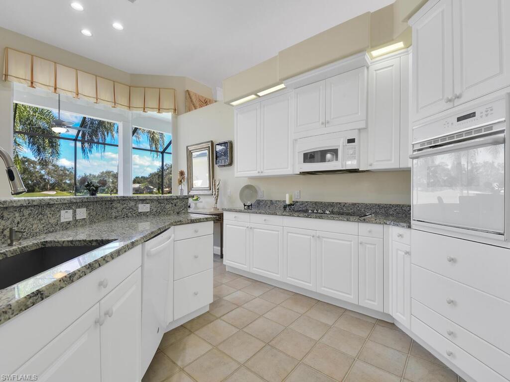 MAHOGANY ISLE - Residential