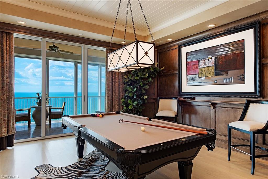 REGENT - Residential