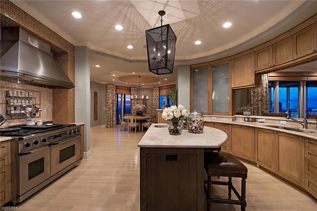 REGENT - Residential