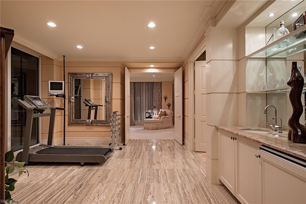 REGENT - Residential