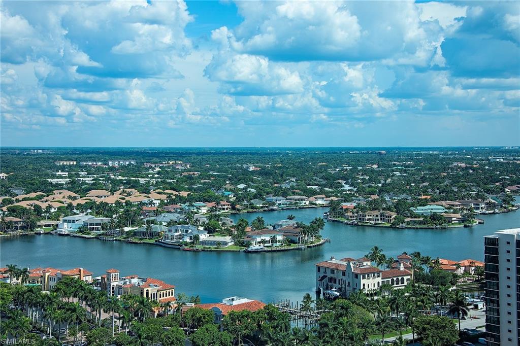 REGENT - Residential