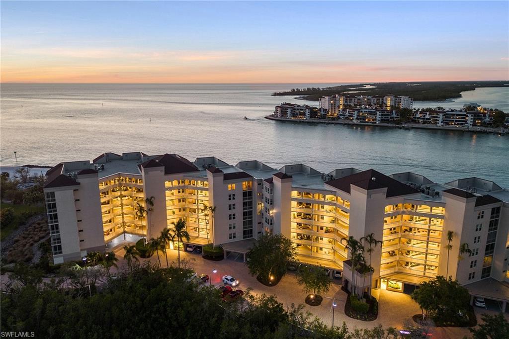 HIDEAWAY BEACH - Residential