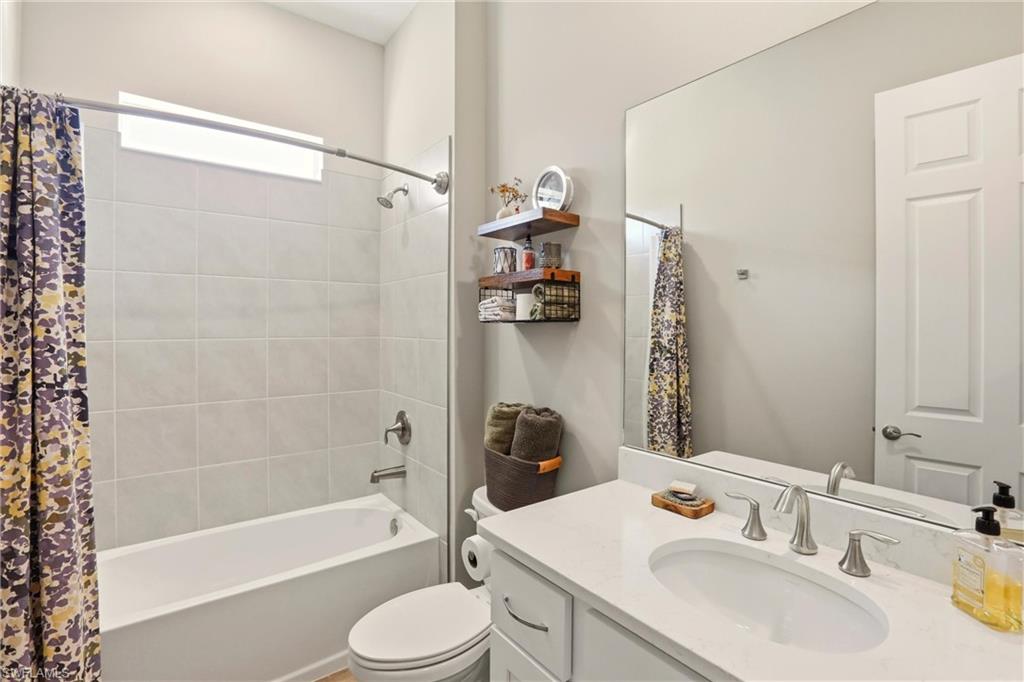 CORAL BAY - Residential