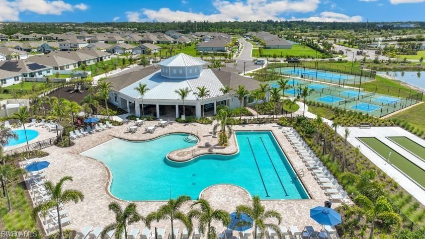 CORAL BAY - Residential