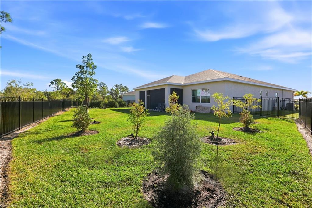 CORAL BAY - Residential