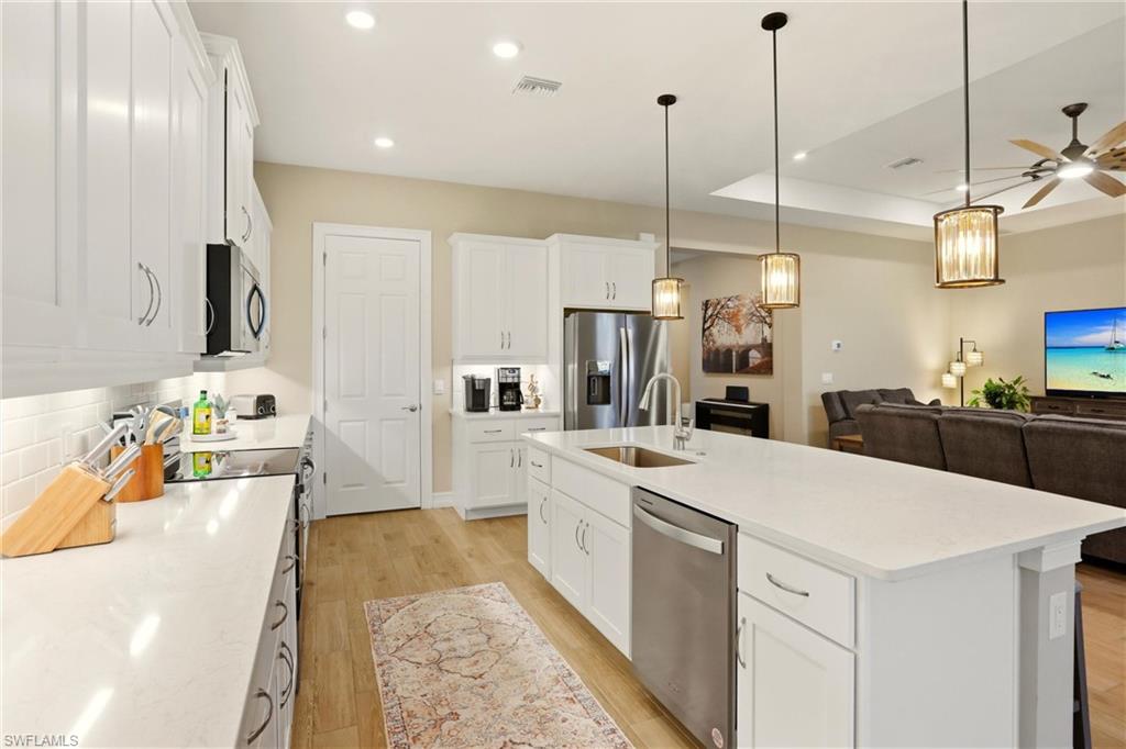 CORAL BAY - Residential