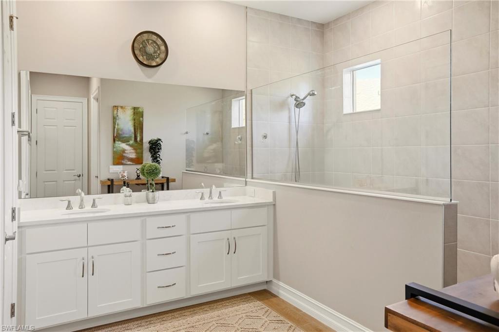 CORAL BAY - Residential