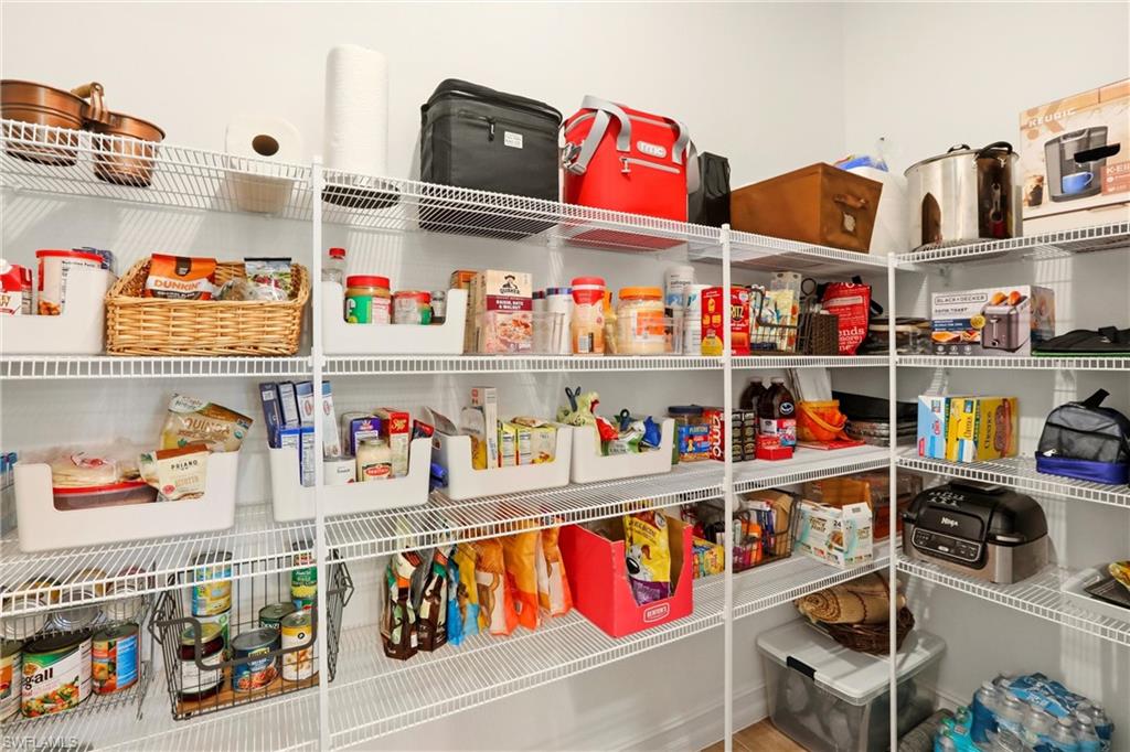 CORAL BAY - Residential