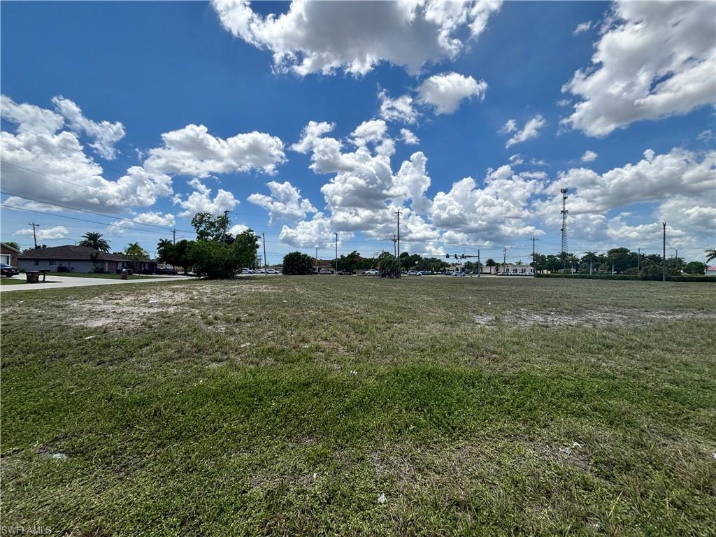 CAPE CORAL - Land