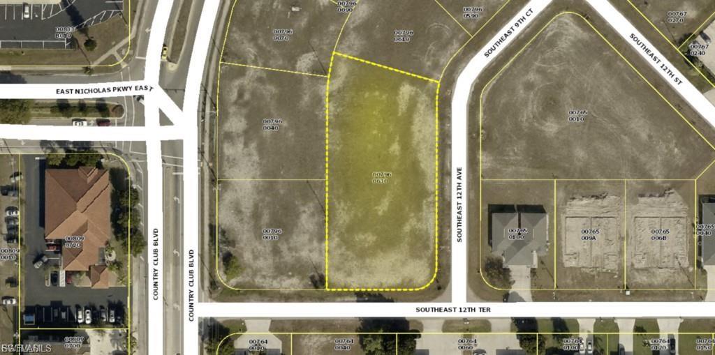 CAPE CORAL - Land