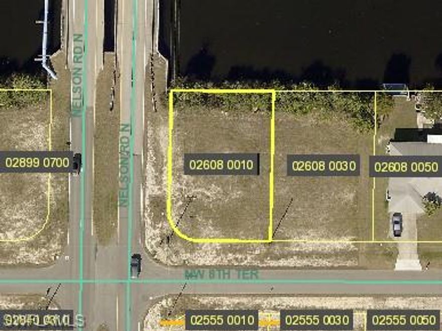 Great residential corner lot on freshwater canal in NW Cape with city utilities available.  Lot is on the Hermosa Canal.  Close to shopping.  Buyer to assume balance of assessments and capital facility expansion charges for water, sewer and irrigation water.