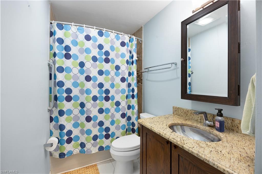 BOCA CIEGA VILLAGE - Residential