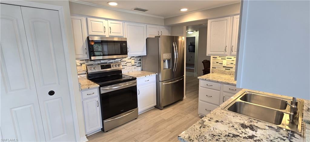 BAYSHORE ESTATES SUBDIVISION - Residential
