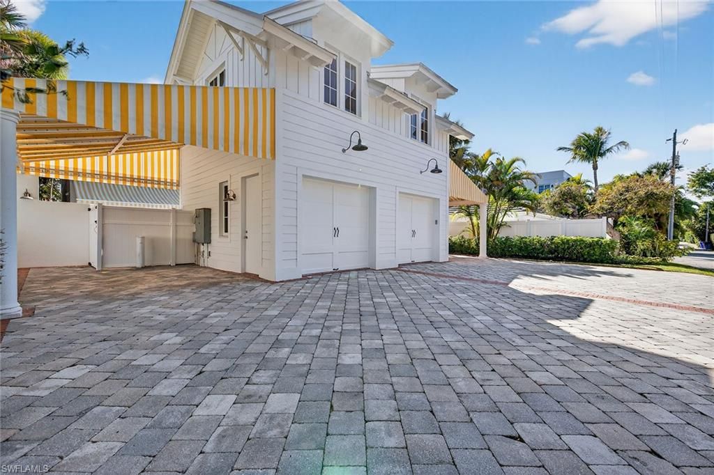 Photo of 477 3rd AVE S #2, NAPLES, FL 34102 (MLS # 226009186)