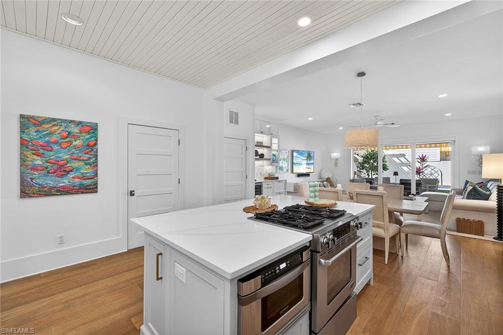 OLDE NAPLES - Residential