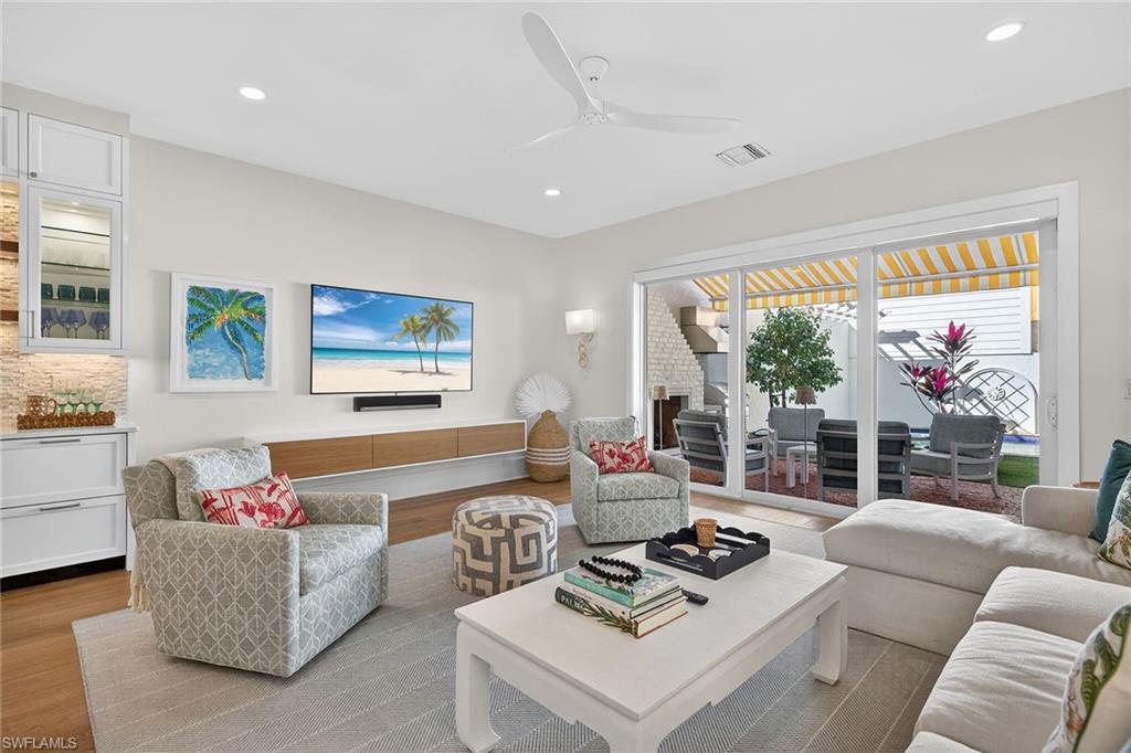 OLDE NAPLES - Residential