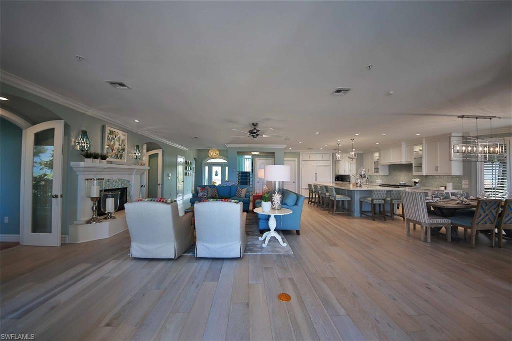 BEACH HOMES - Residential