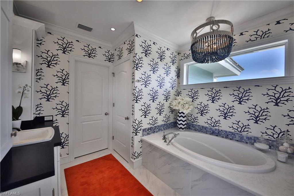 BEACH HOMES - Residential