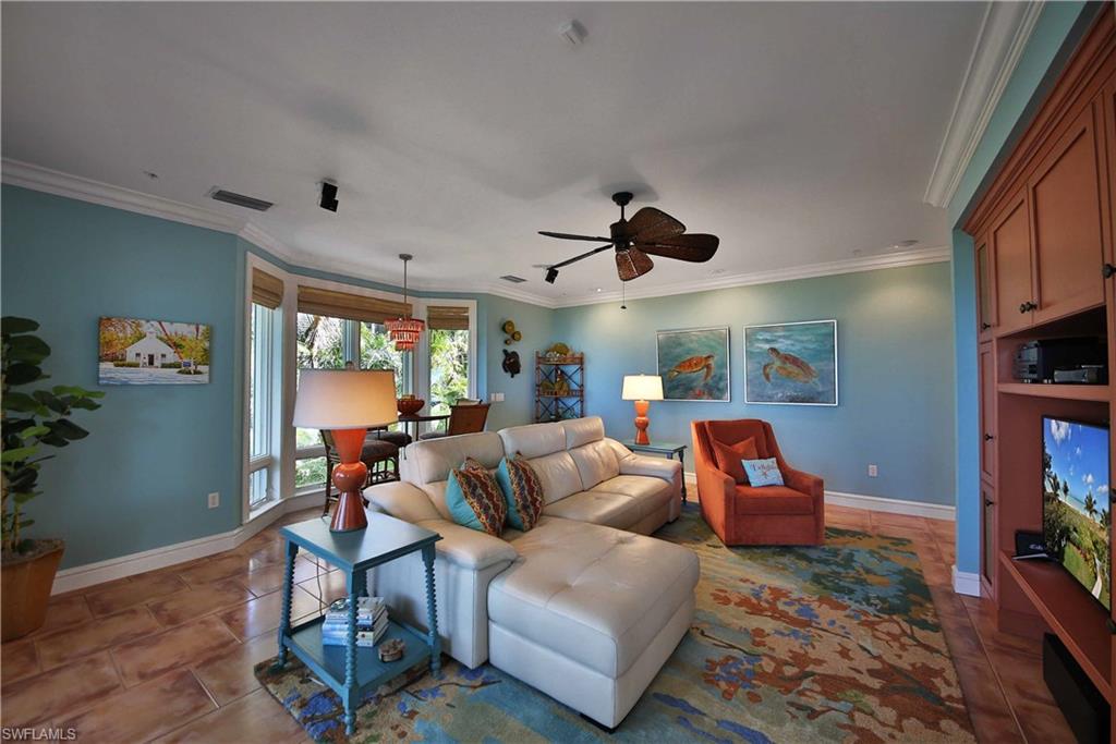 BEACH HOMES - Residential