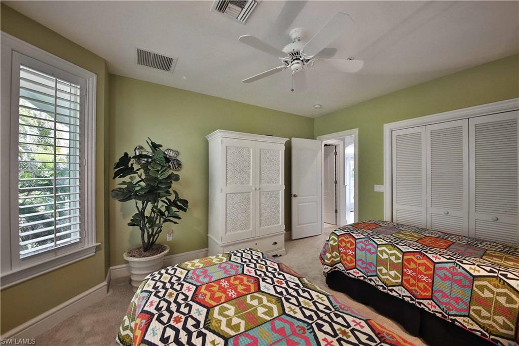 BEACH HOMES - Residential