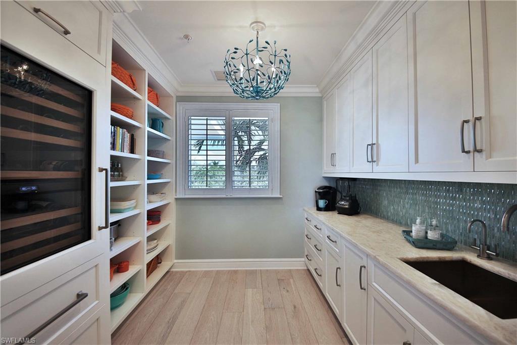 BEACH HOMES - Residential