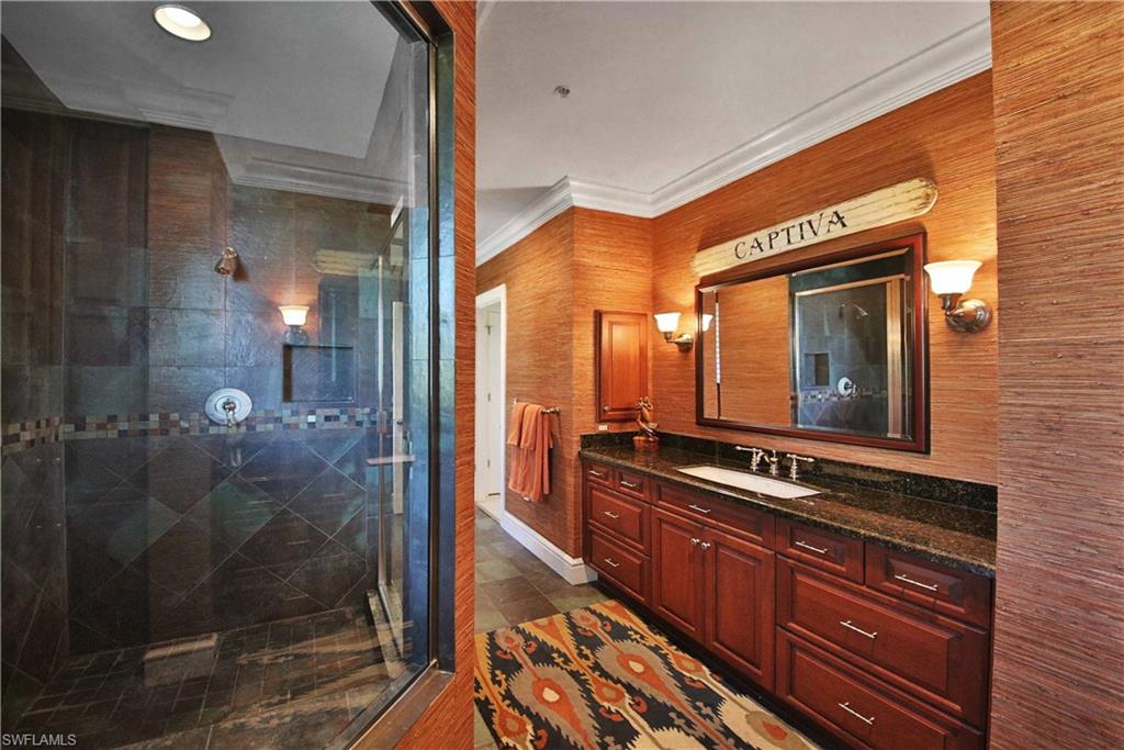 BEACH HOMES - Residential