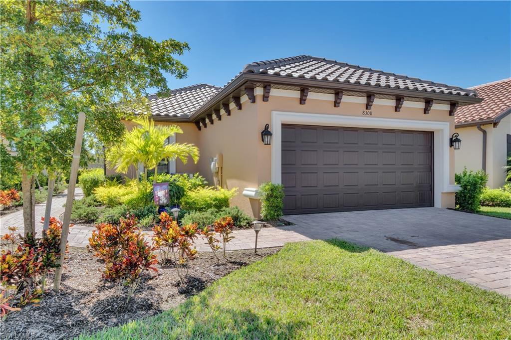 ESPLANADE AT HACIENDA LAKES - Residential