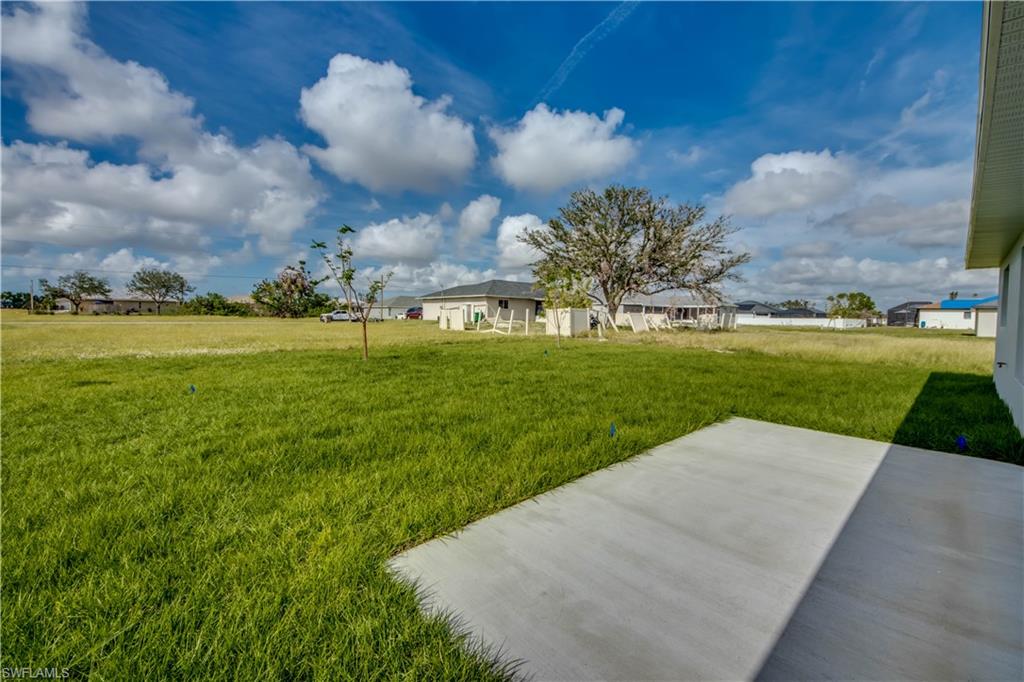 CAPE CORAL - Residential