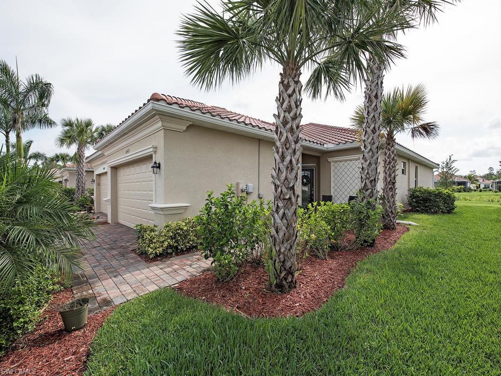 REFLECTION LAKES - Residential