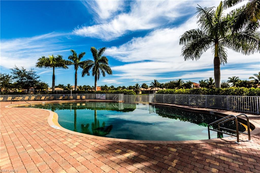 REFLECTION LAKES - Residential