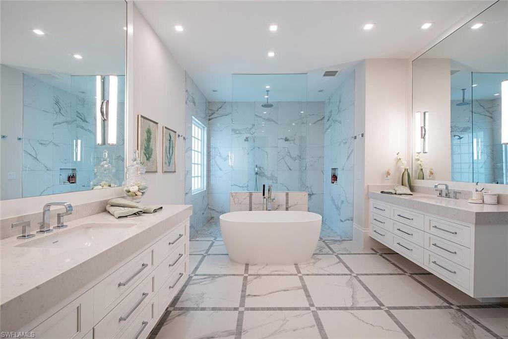 ISLA VISTA - Residential