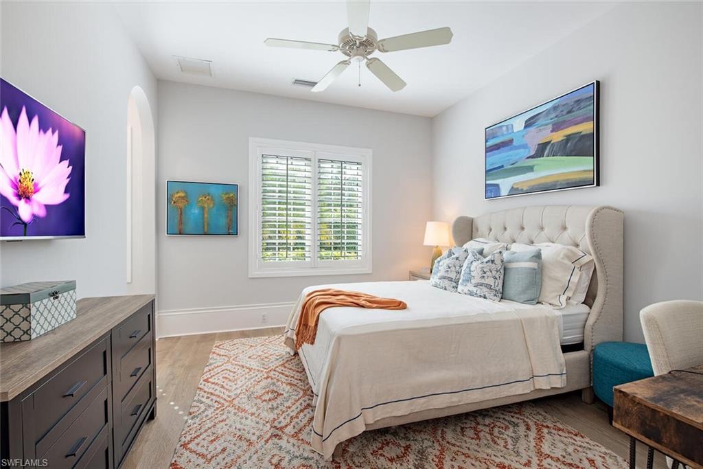 ISLA VISTA - Residential