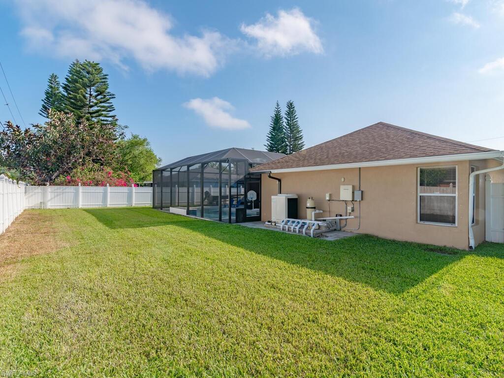 CAPE CORAL - Residential