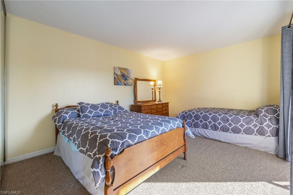 PARKWOODS TOWNHOUSE COMMUNITY - Residential