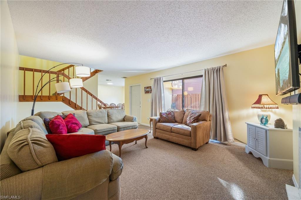 PARKWOODS TOWNHOUSE COMMUNITY - Residential