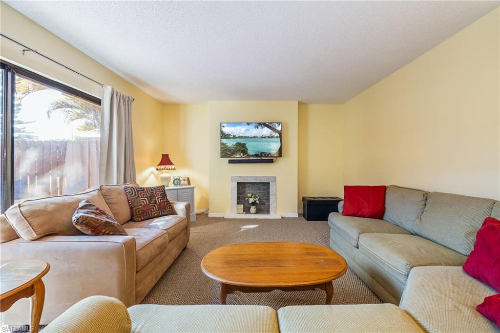 PARKWOODS TOWNHOUSE COMMUNITY - Residential