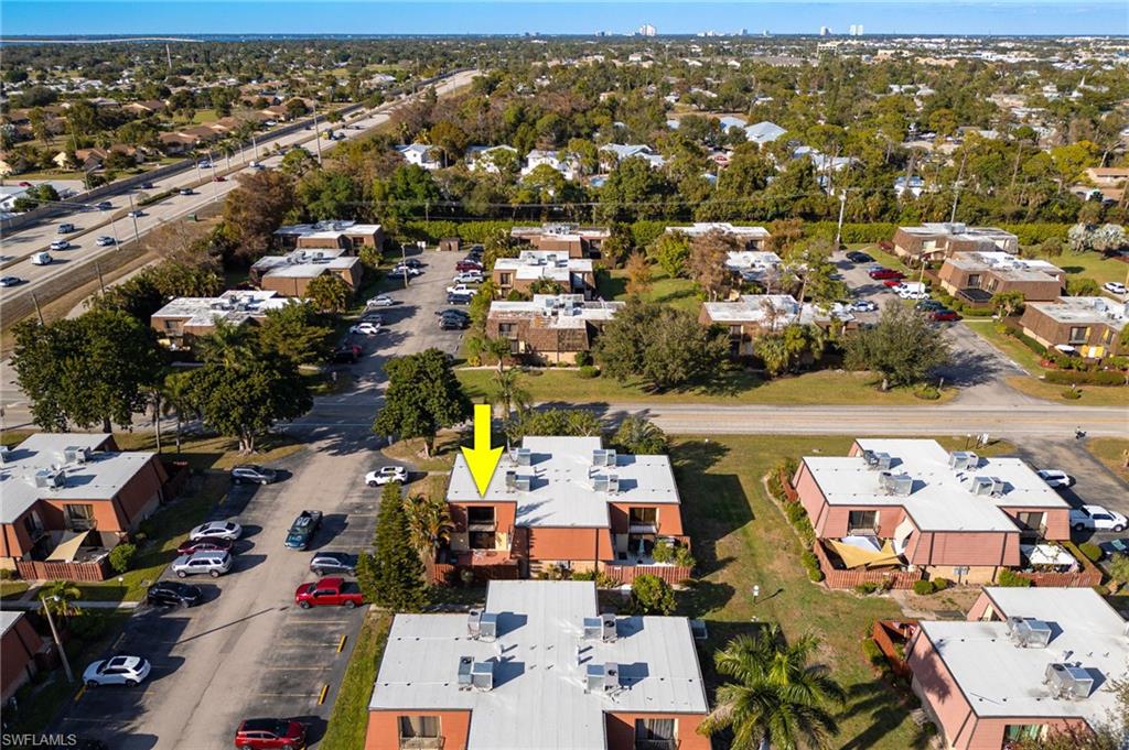 PARKWOODS TOWNHOUSE COMMUNITY - Residential