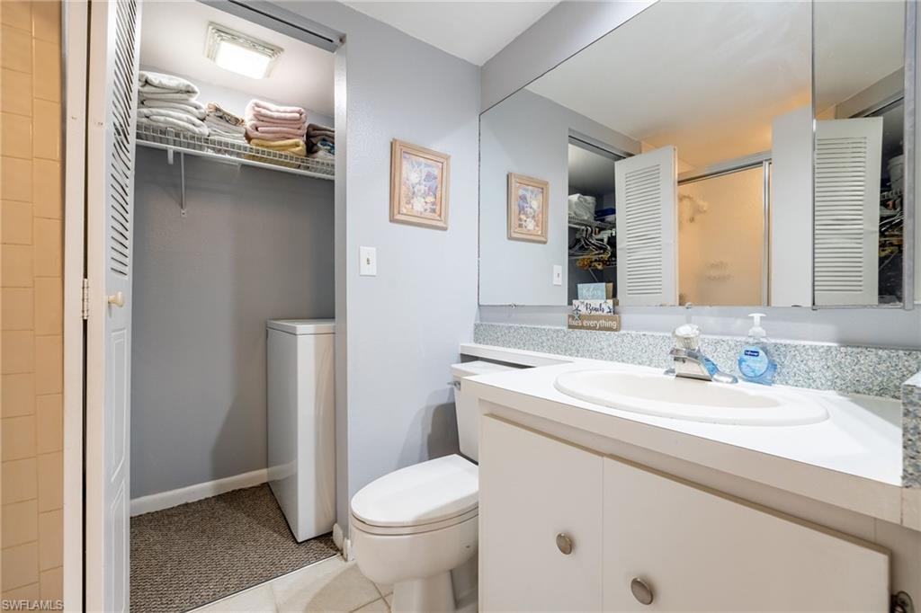 PARKWOODS TOWNHOUSE COMMUNITY - Residential