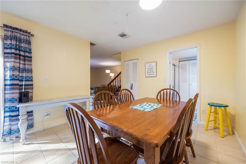 PARKWOODS TOWNHOUSE COMMUNITY - Residential