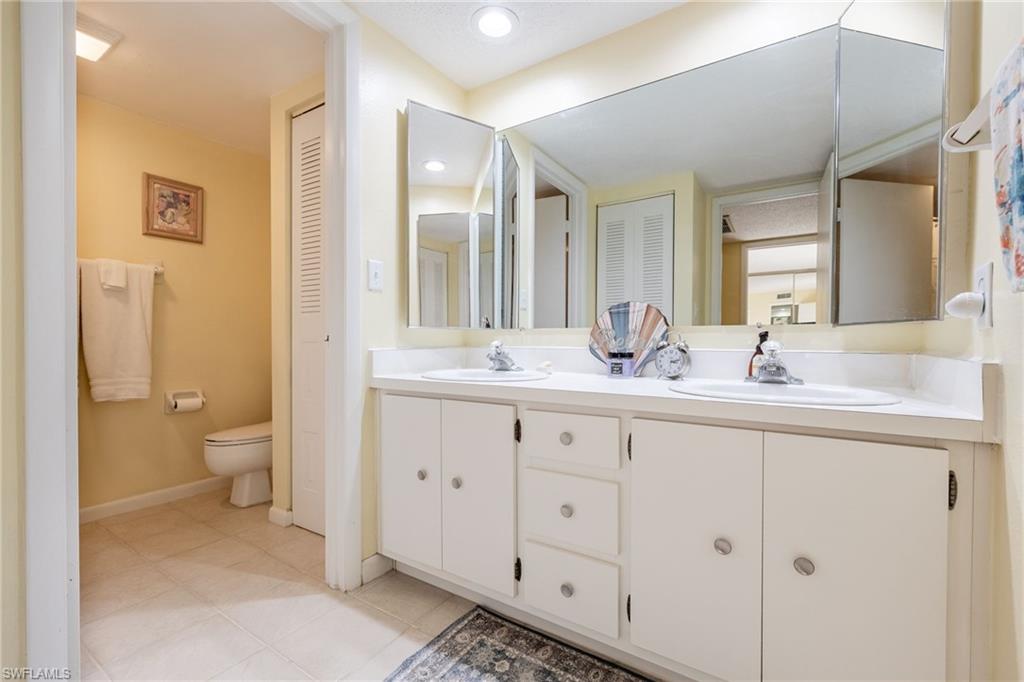 PARKWOODS TOWNHOUSE COMMUNITY - Residential