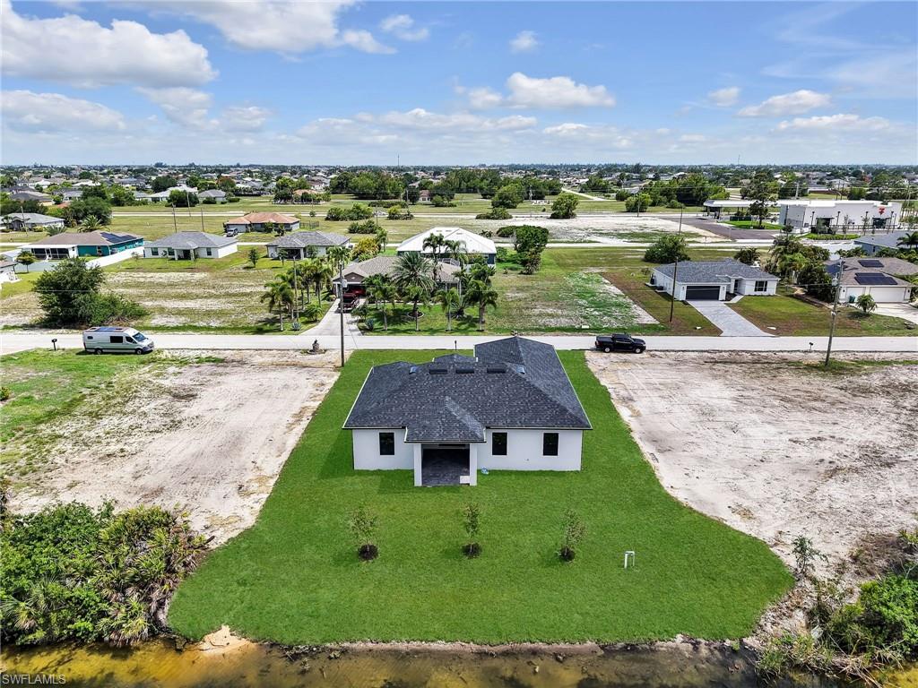 CAPE CORAL - Residential