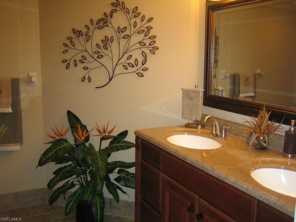 FOREST VILLAS - Residential