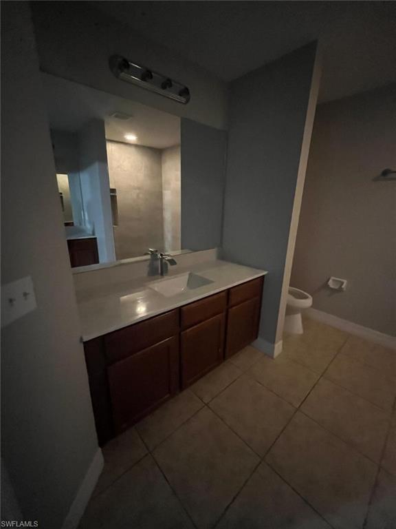 SHADOW LAKES - Residential Lease