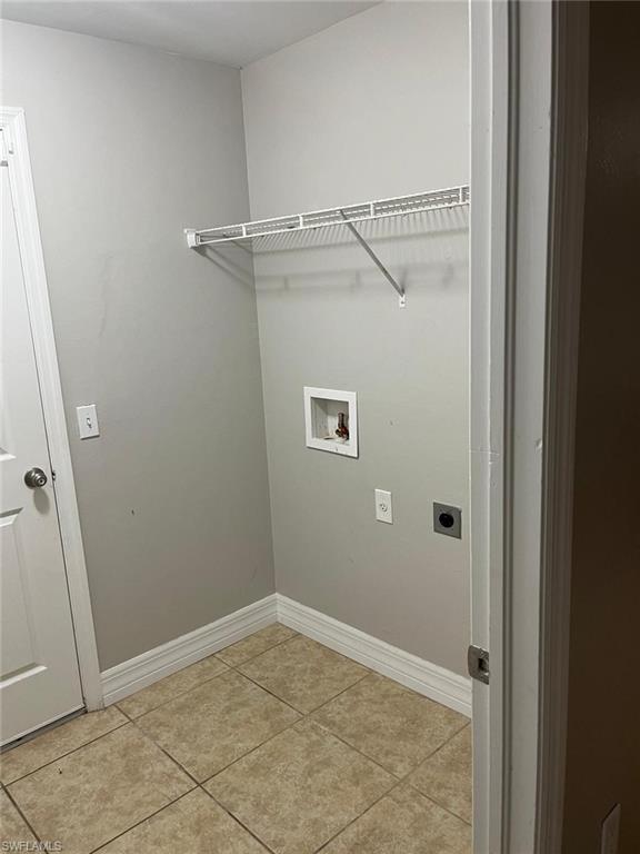 SHADOW LAKES - Residential Lease