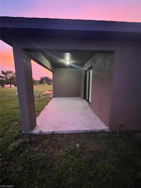 SHADOW LAKES - Residential Lease