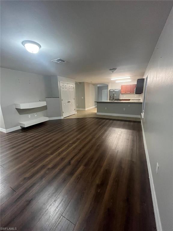 SHADOW LAKES - Residential Lease